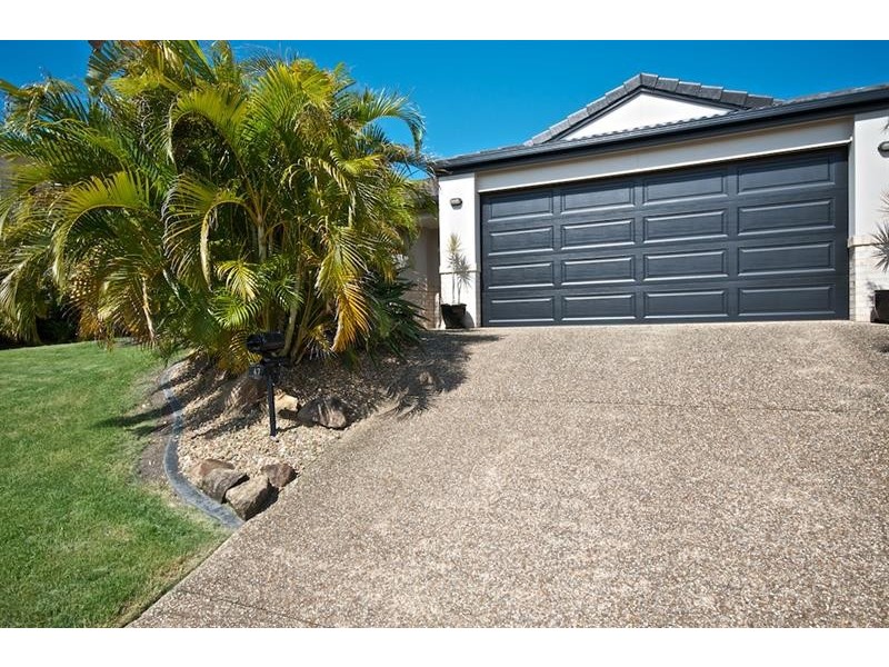 47 Golden Bear Dr, Arundel QLD 4214