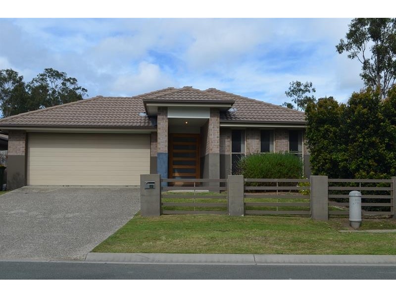 36 Sanctuary Pkwy, Waterford QLD 4133