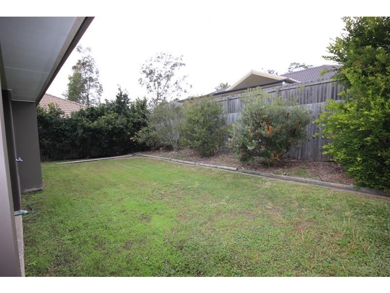 36 Sanctuary Pkwy, Waterford QLD 4133