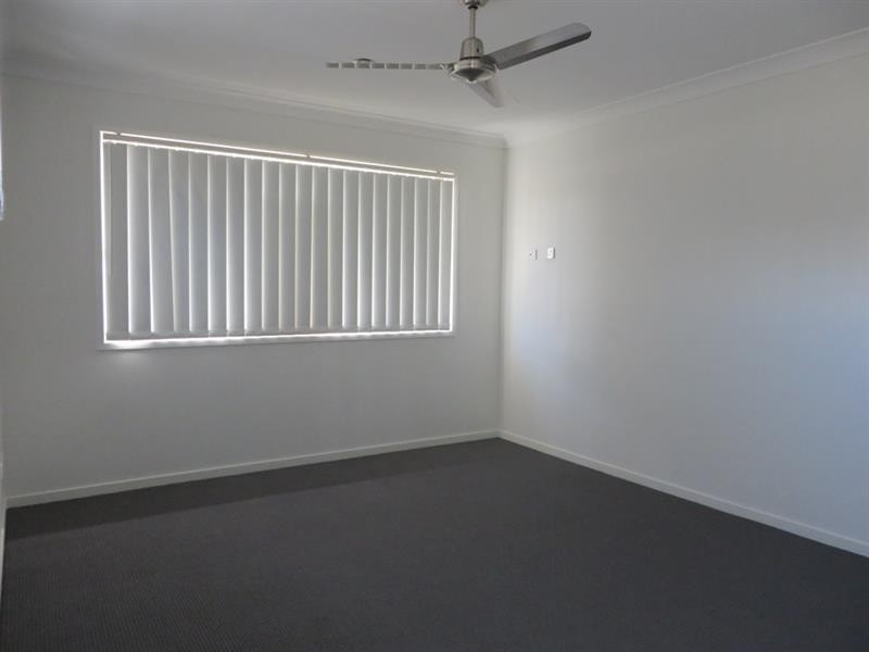 1/21 Venetian Way, Coomera QLD 4209