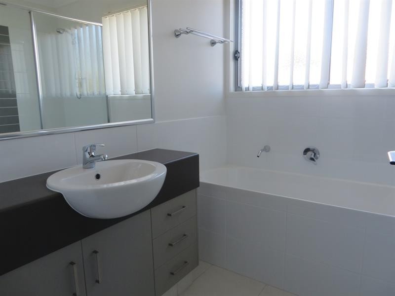 1/21 Venetian Way, Coomera QLD 4209