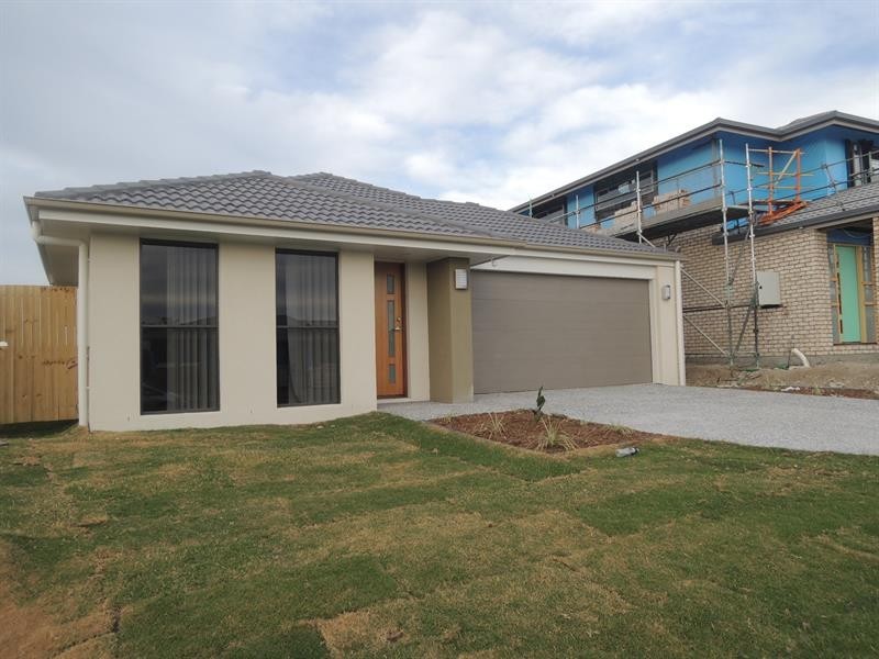 24 Charles Ave, Pimpama QLD 4209