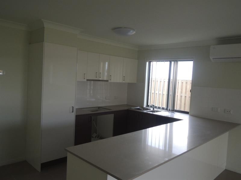 24 Charles Ave, Pimpama QLD 4209