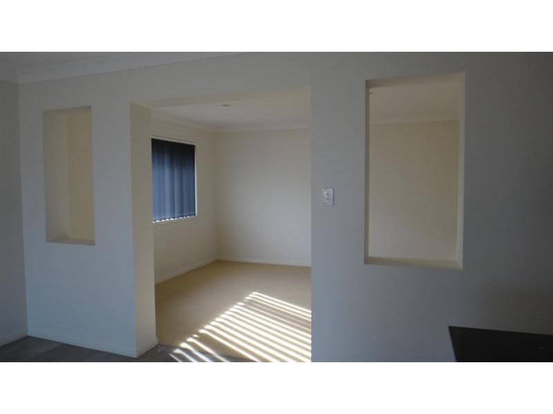 14 Wesley Way, Gleneagle QLD 4285