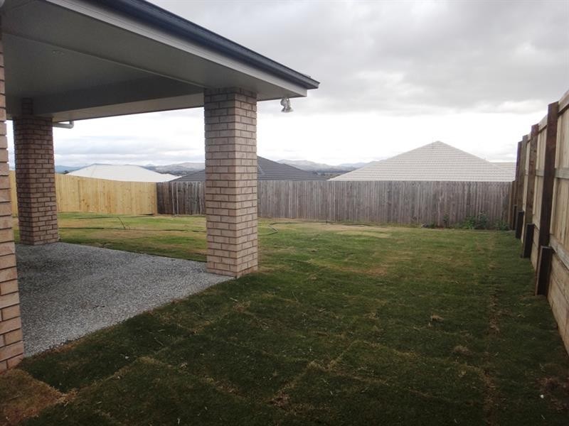 14 Wesley Way, Gleneagle QLD 4285