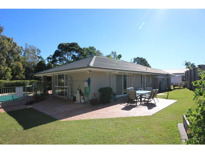 6 Tulipwood Ct, Arundel QLD 4214