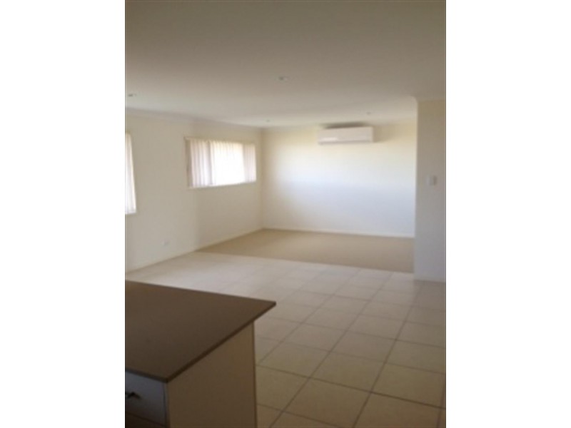 10 Charles Ave, Pimpama QLD 4209