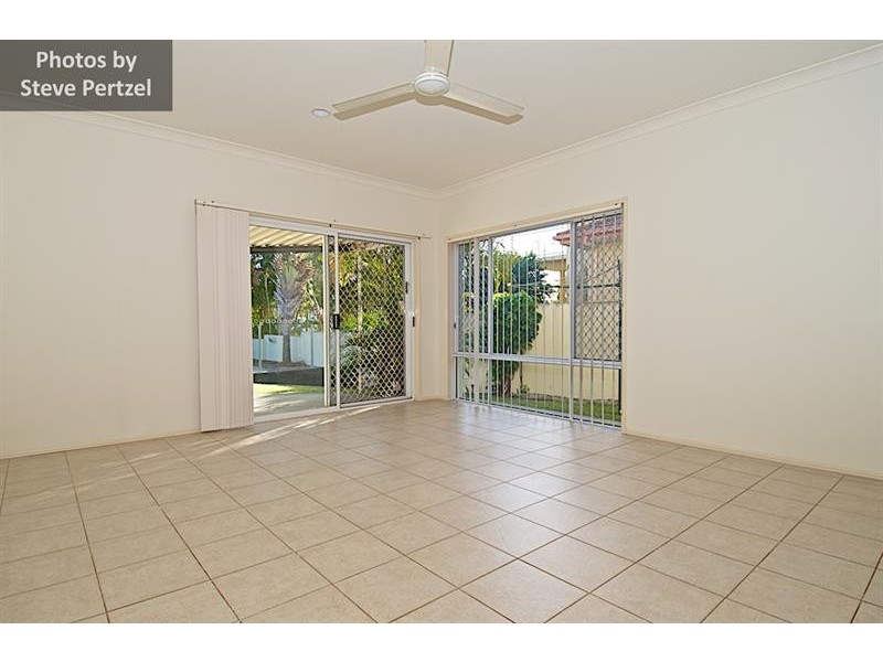 1 Delonix Court -, Arundel QLD 4214