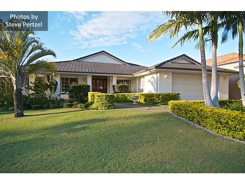 13 Midhurst Ct, Arundel QLD 4214