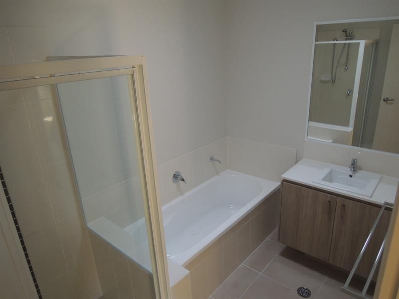 5 Sunstone Ave, Pimpama QLD 4209