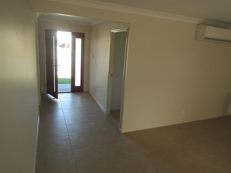 5 Sunstone Ave, Pimpama QLD 4209