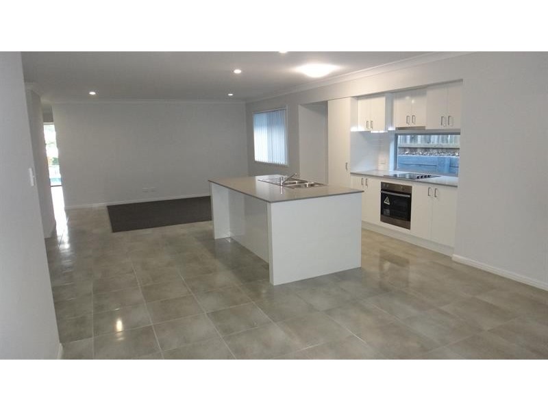 52 Damian Leeding Way, Upper Coomera QLD 4209