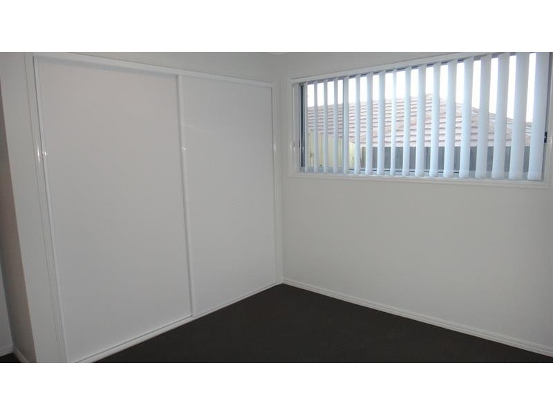 52 Damian Leeding Way, Upper Coomera QLD 4209