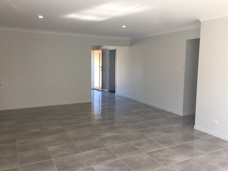 7 Sunstone Ave, Pimpama QLD 4209