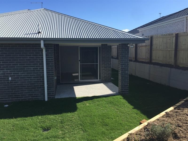 7 Sunstone Ave, Pimpama QLD 4209