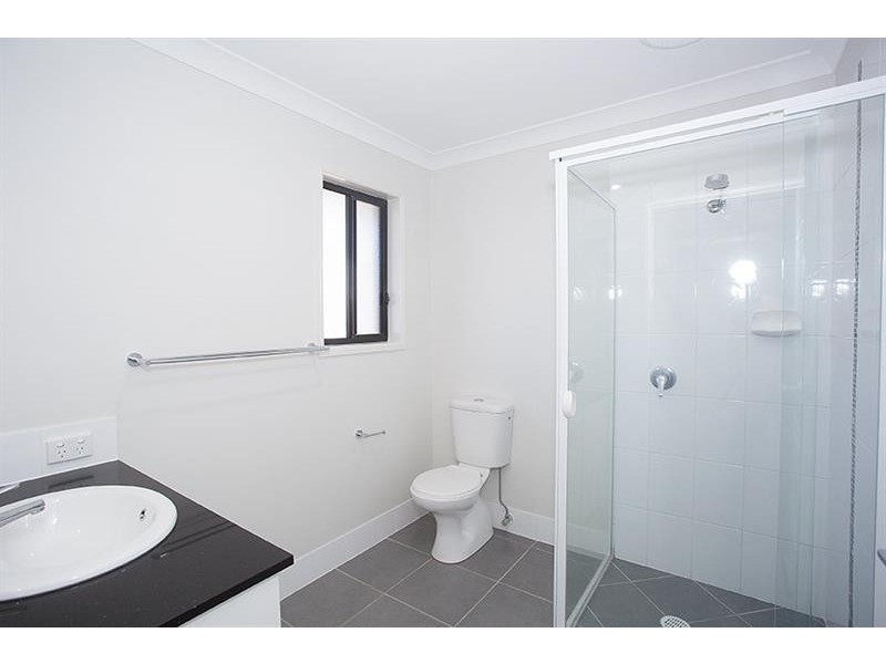 124 Whitehaven Dr, Blacks Beach QLD 4740