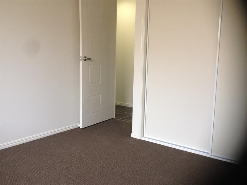16 Wesley Way, Gleneagle QLD 4285