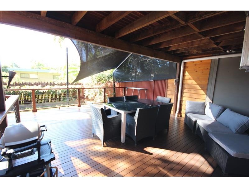 2/13 Waratah Ave, Biggera Waters QLD 4216