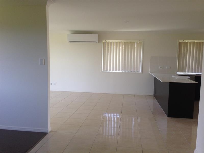 10 Joanne Ct, Gleneagle QLD 4285