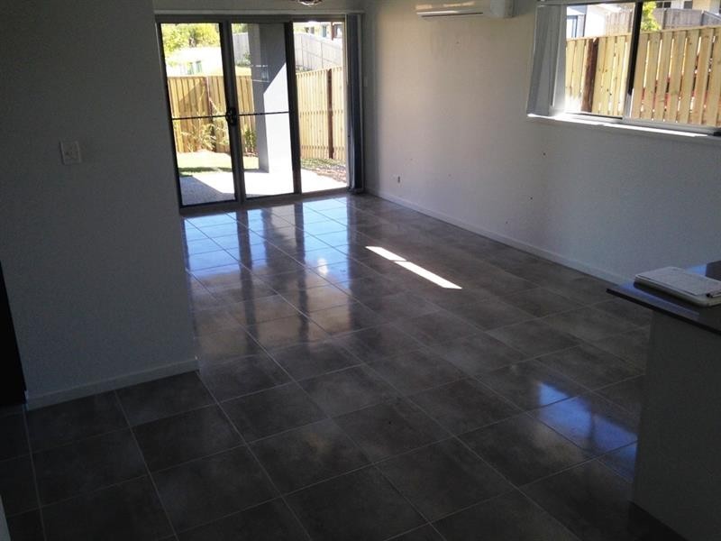 6 Alfred Raymond Hulse Dr, Upper Coomera QLD 4209