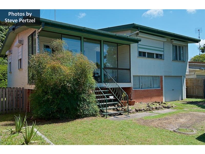 52 Parr St, Biggera Waters QLD 4216