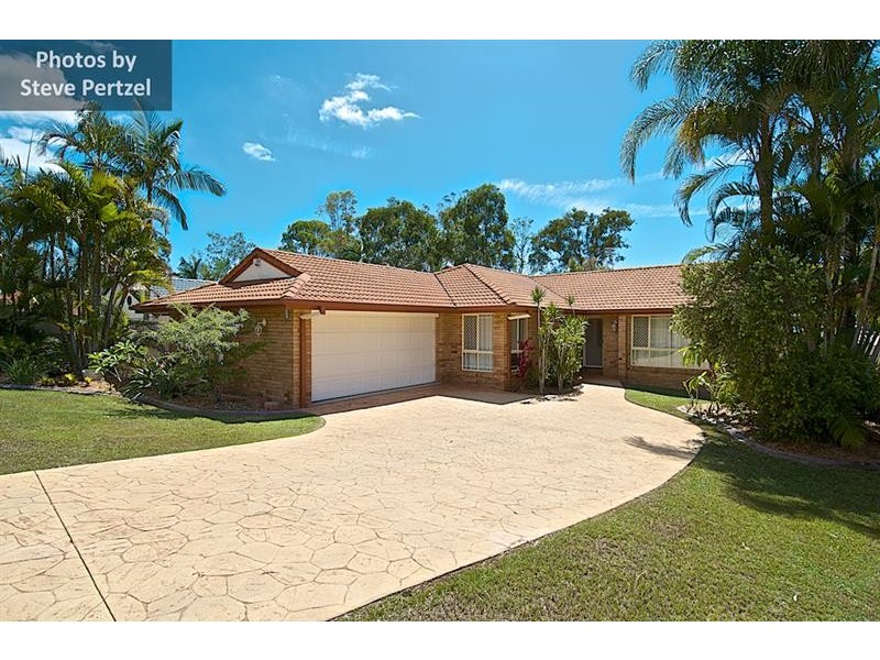 65 Daintree Dr, Parkwood QLD 4214
