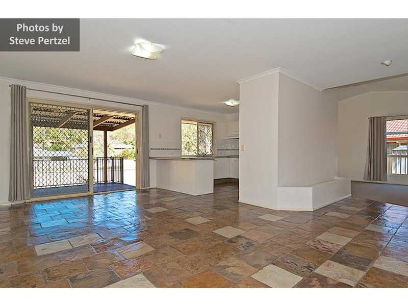 65 Daintree Dr, Parkwood QLD 4214