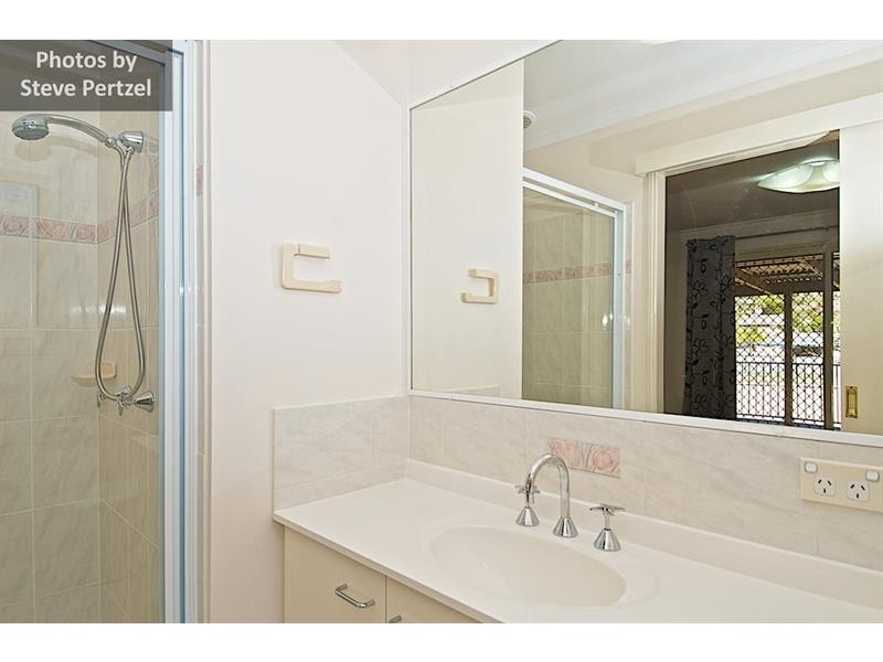 65 Daintree Dr, Parkwood QLD 4214