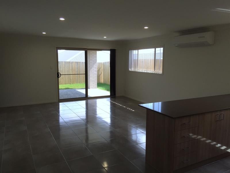 25 John Cres, Pimpama QLD 4209