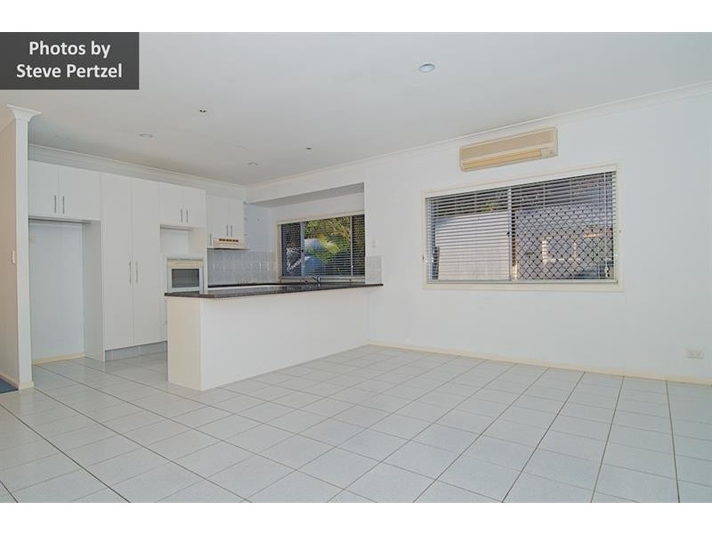 26 Pearson Cl, Arundel QLD 4214