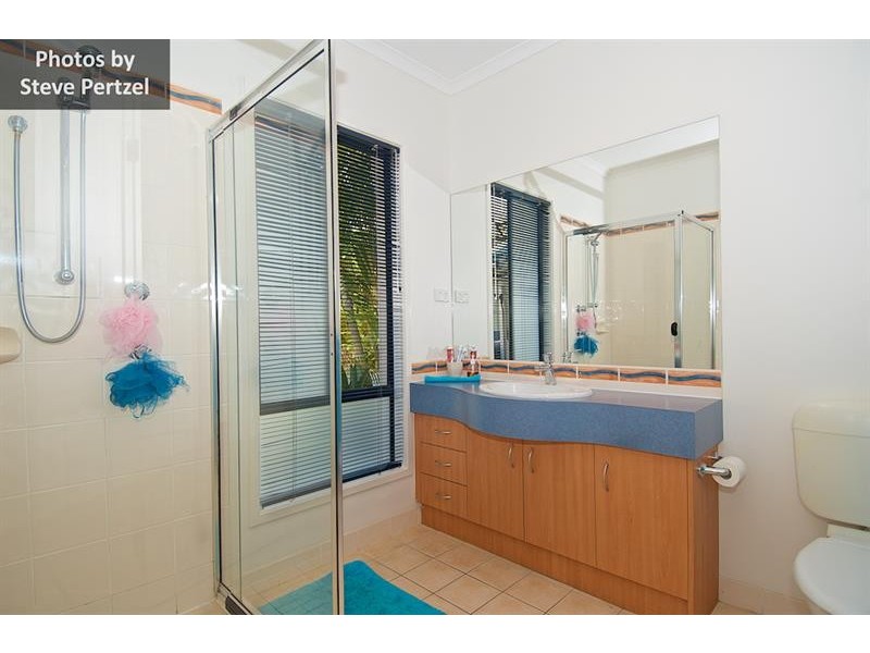 4 Worthing Ct, Arundel QLD 4214