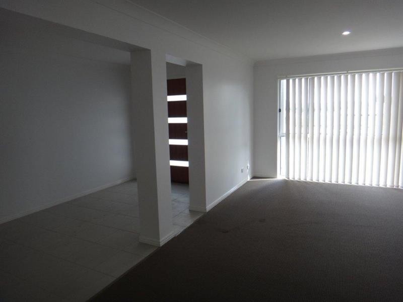 23 Finley Street St, Gleneagle QLD 4285