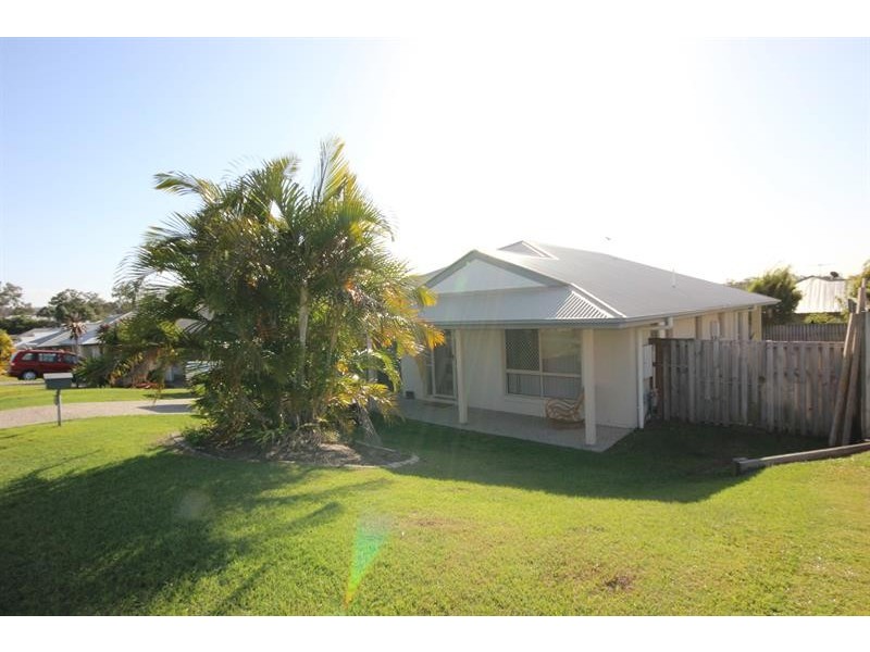 13 Hazelmere Cres, Ormeau QLD 4208