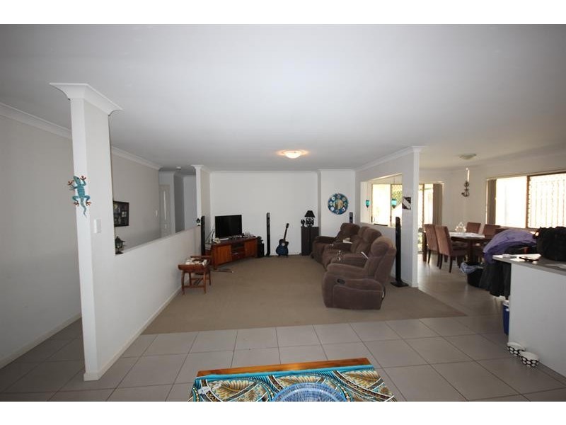 13 Hazelmere Cres, Ormeau QLD 4208