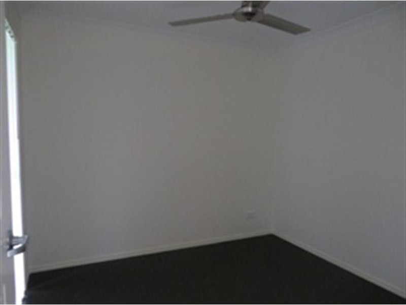 23 Lachlan St, Gleneagle QLD 4285