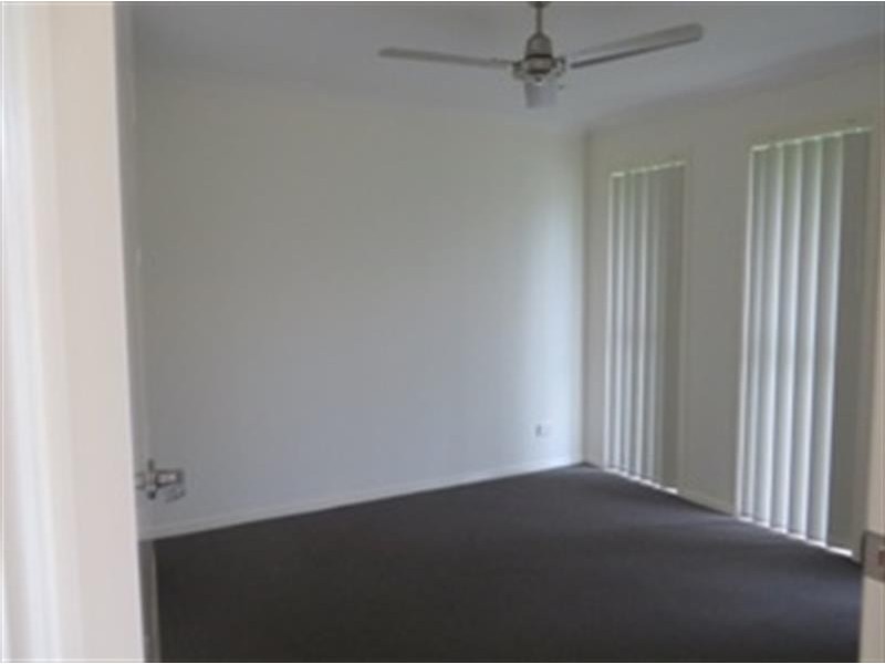 23 Lachlan St, Gleneagle QLD 4285