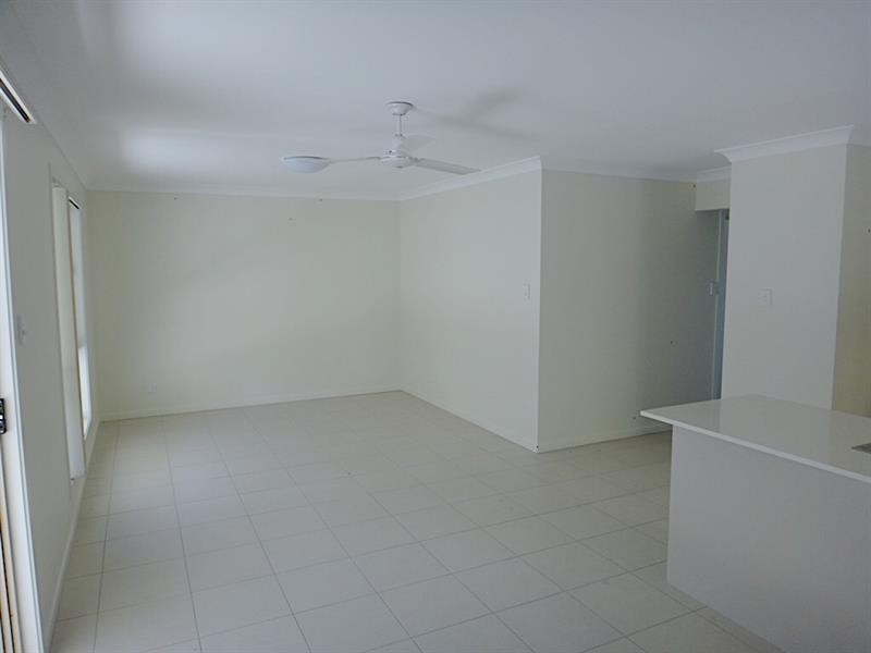 66 Hanover Dr, Pimpama QLD 4209