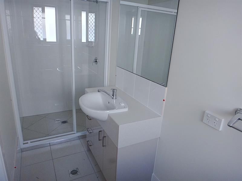 66 Hanover Dr, Pimpama QLD 4209