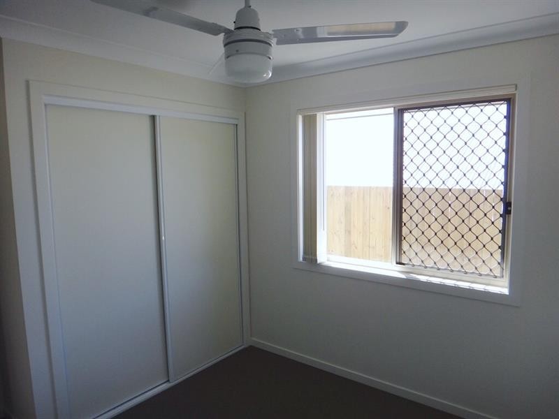 66 Hanover Dr, Pimpama QLD 4209