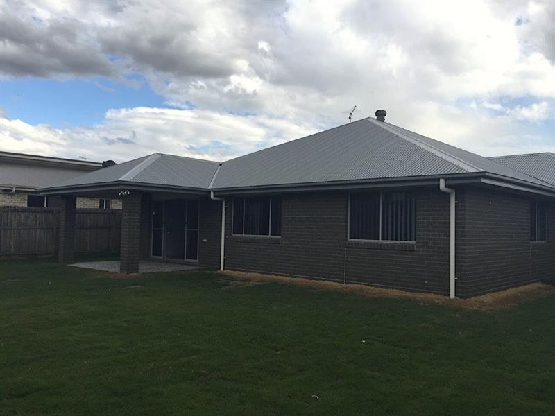 10 Finley St, Gleneagle QLD 4285