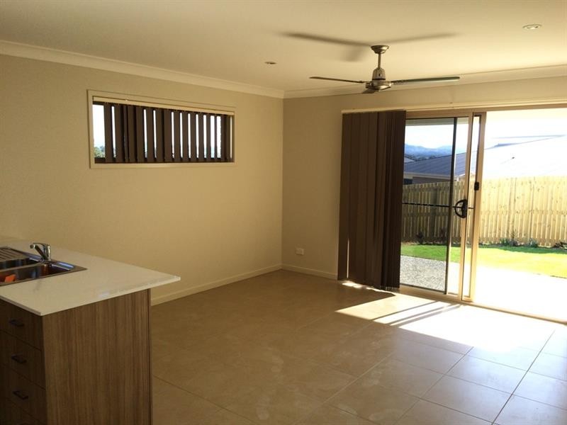 10a Tarryn St, Gleneagle QLD 4285