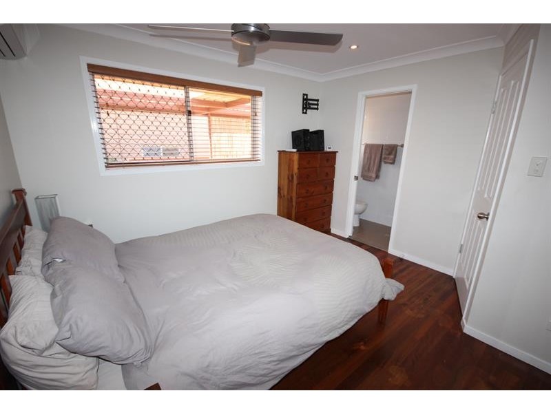 28 Lara Ave, Southport QLD 4215