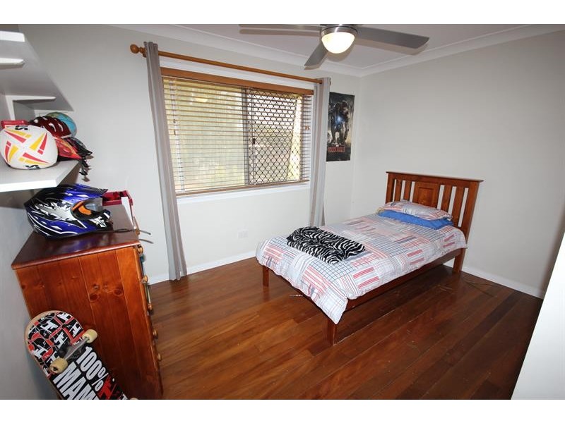 28 Lara Ave, Southport QLD 4215