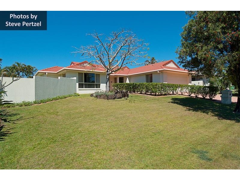 9 Fitzalan Cct, Arundel QLD 4214