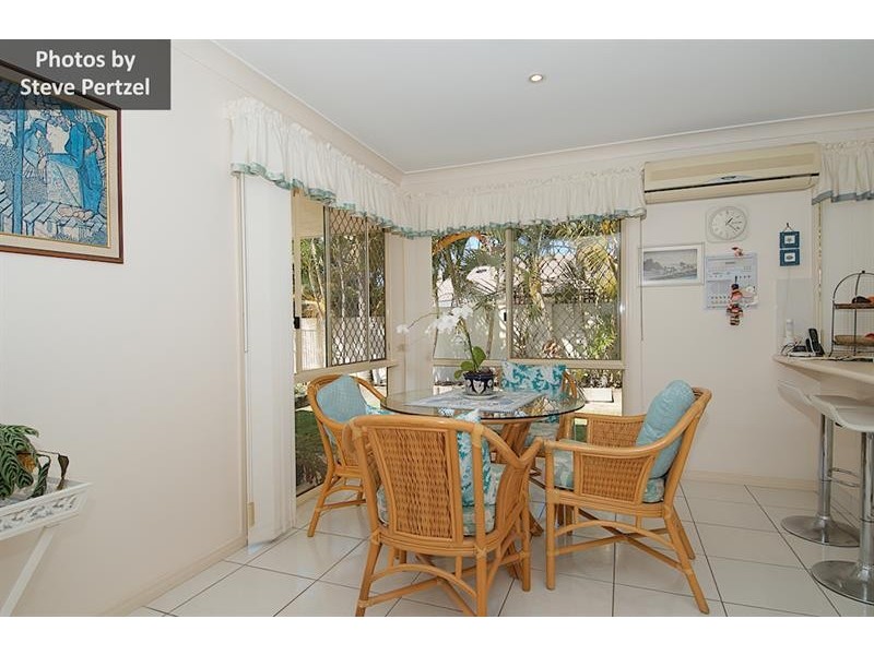 9 Fitzalan Cct, Arundel QLD 4214