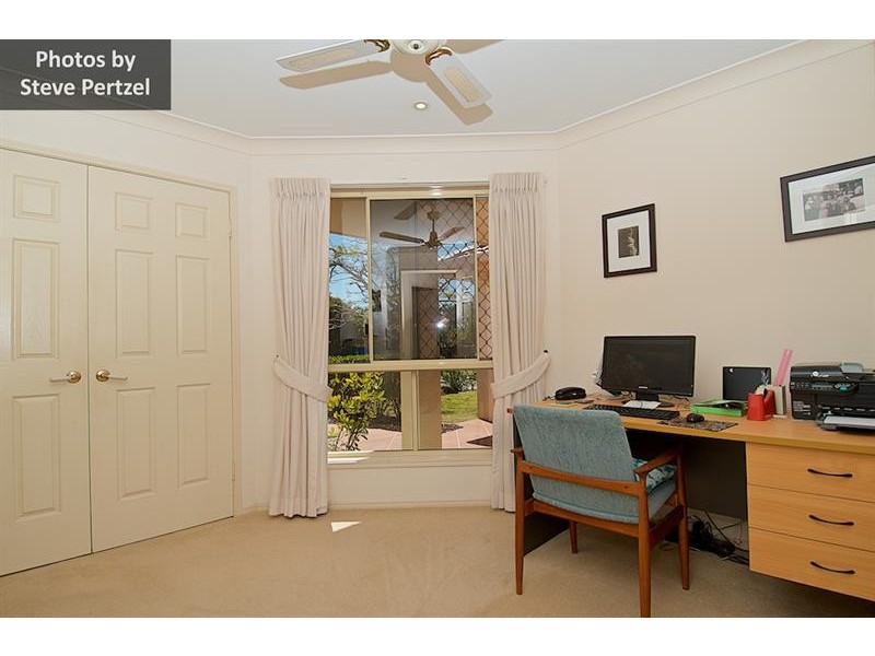 9 Fitzalan Cct, Arundel QLD 4214