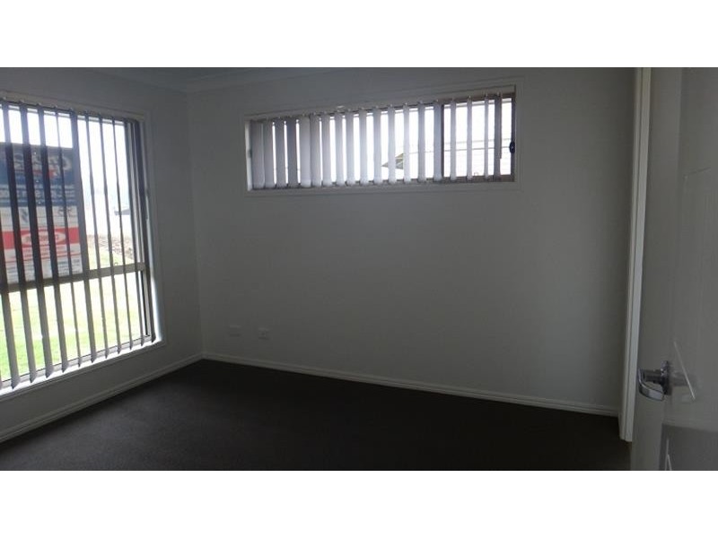 16 Wesley Way Way, Gleneagle QLD 4285