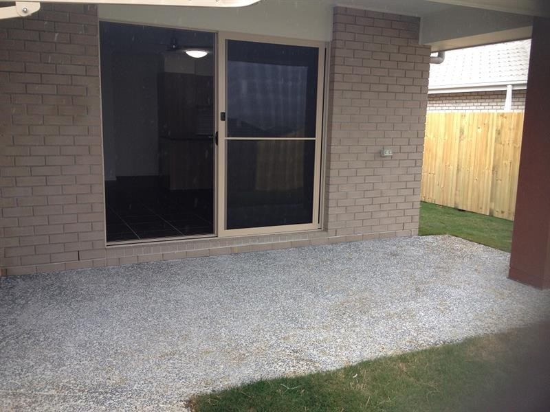 16 Wesley Way Way, Gleneagle QLD 4285