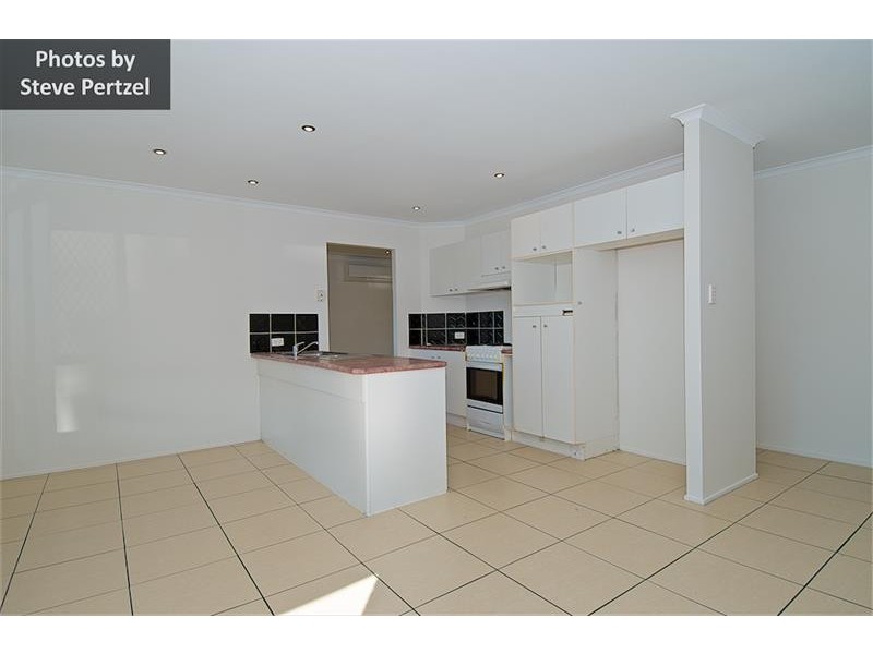 9 Langer Pl, Arundel QLD 4214