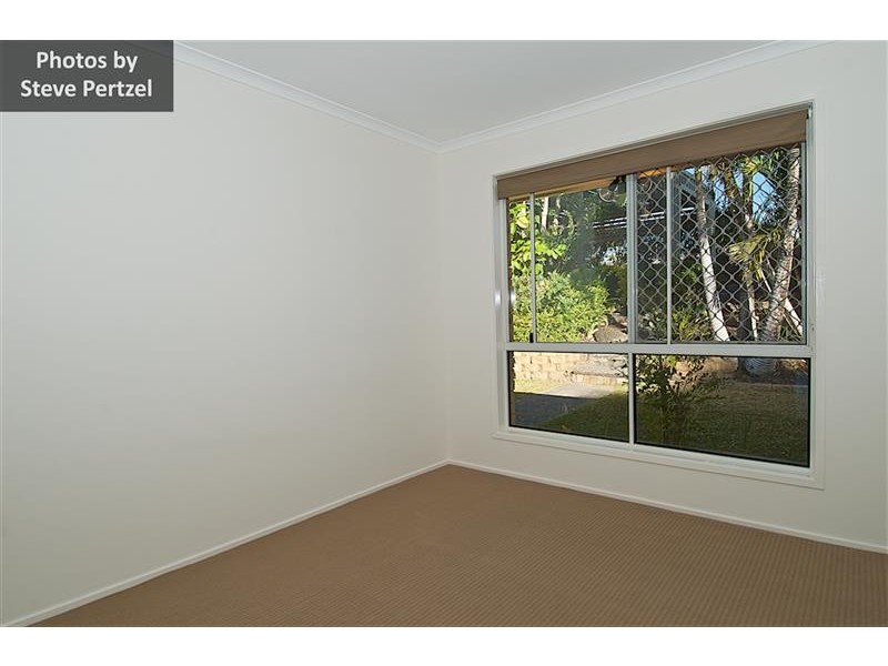 9 Langer Pl, Arundel QLD 4214